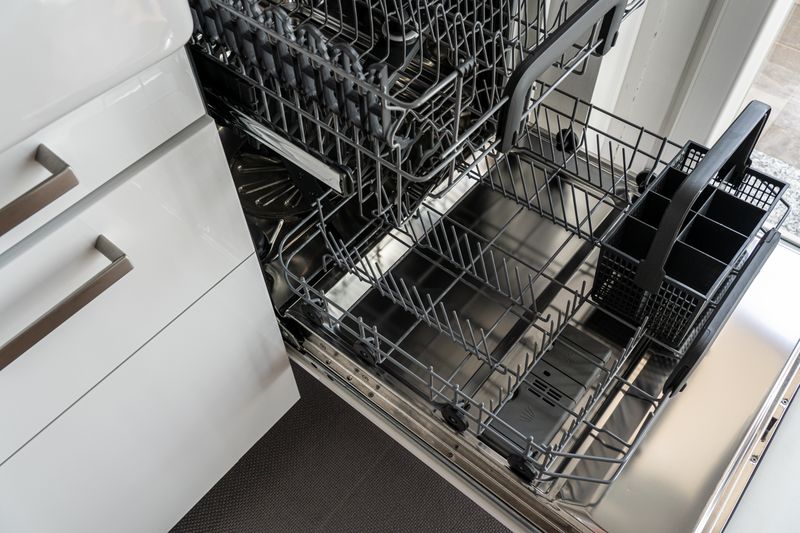 Dishwasher Repair technician in Mesa, AZ
